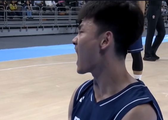 ผู้มีส่วนสำคัญในการคว้าชัยชนะของกวางตุ้ง! ซูเจี๋ย และหวัง รุ่ยเซ่อ รวมกัน 56 แต้ม 14 รีบาวด์ 6 แอสซิสต์