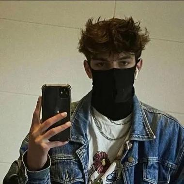 6686体育金牌作者玉砌似画染