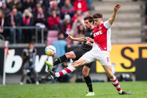 โคโลญจน์ vs มึนเช่นกลัดบัค