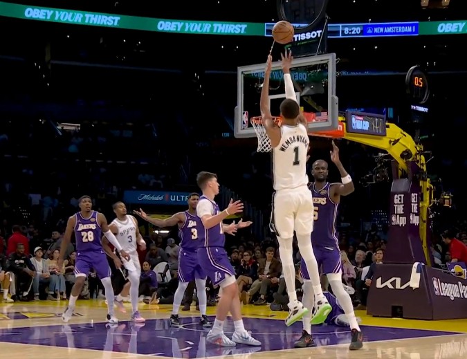 Wenban และ Doncic ทั้งคู่ทำฟาวล์ 4 ครั้ง! สเปอร์ส โยนโทษ 16-8 เลเกอร์ส ชนะ 9 แต้มในควอเตอร์เดียว